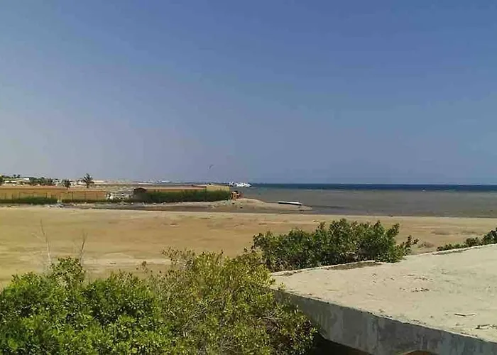 Villa 3 Bedroom Near El Gouna